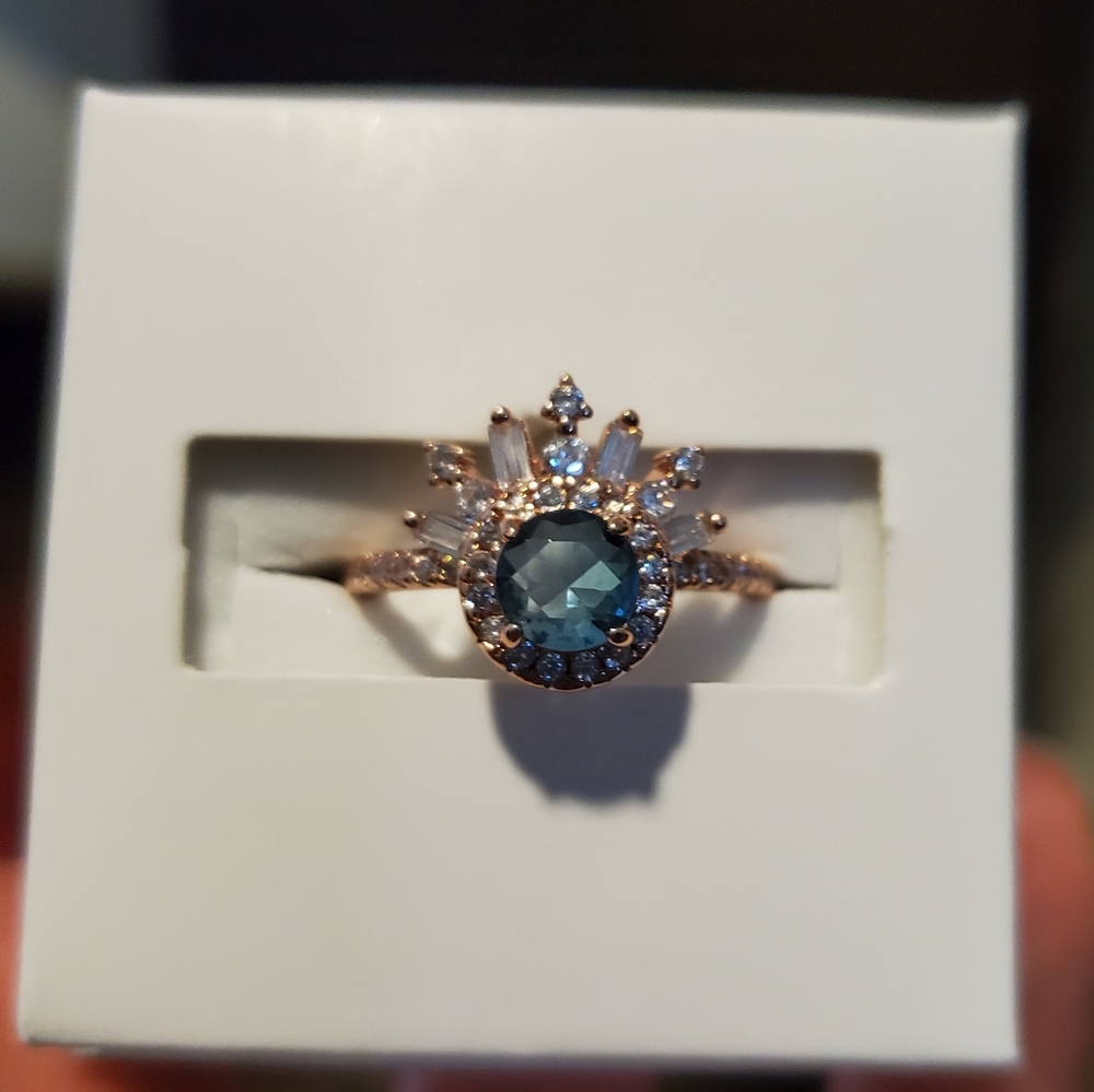 Ladies ring - Picture 5 of 6